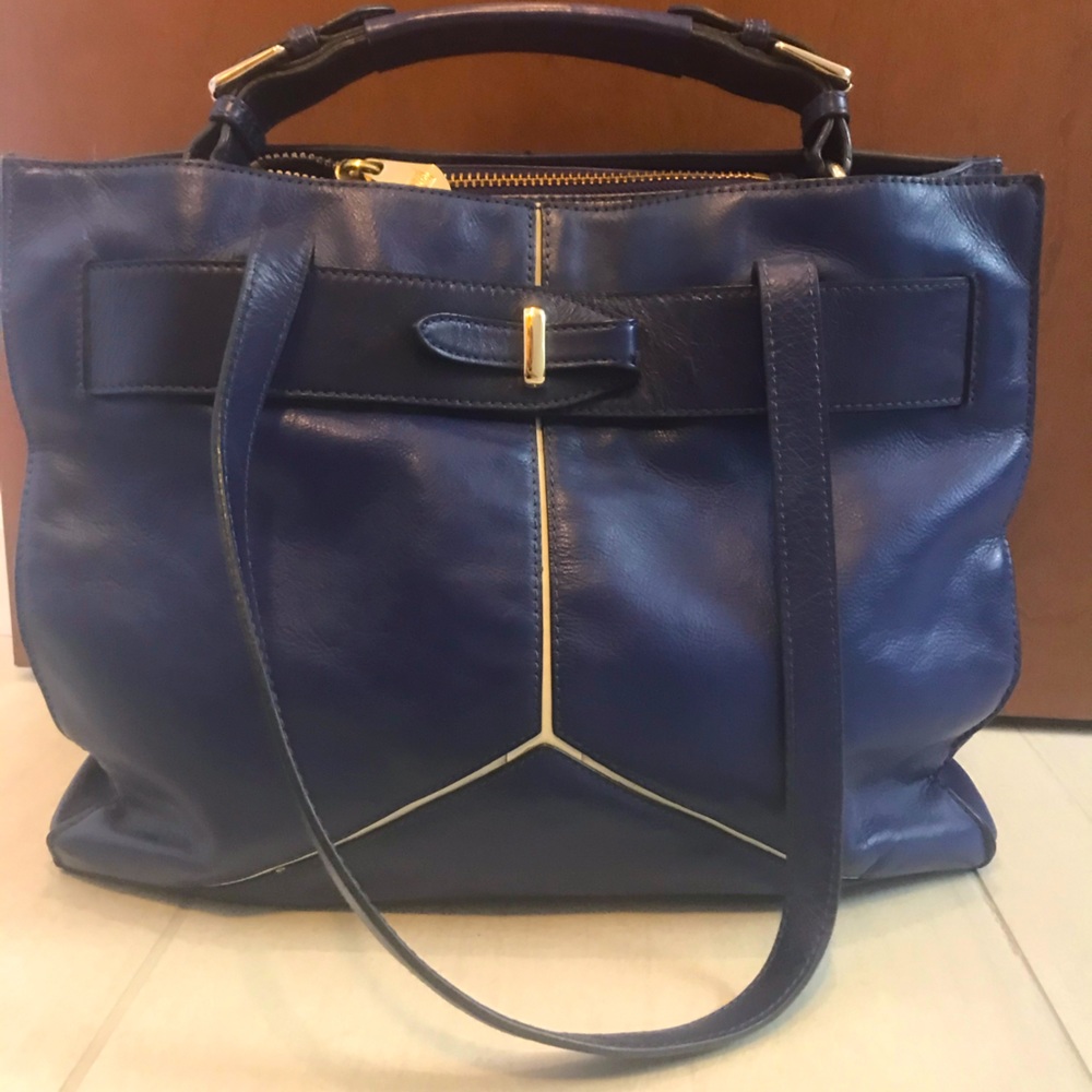 Pour La Victoire Leather Tote